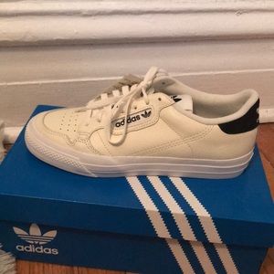 Brand New Off White Leather Adidas Continental 80